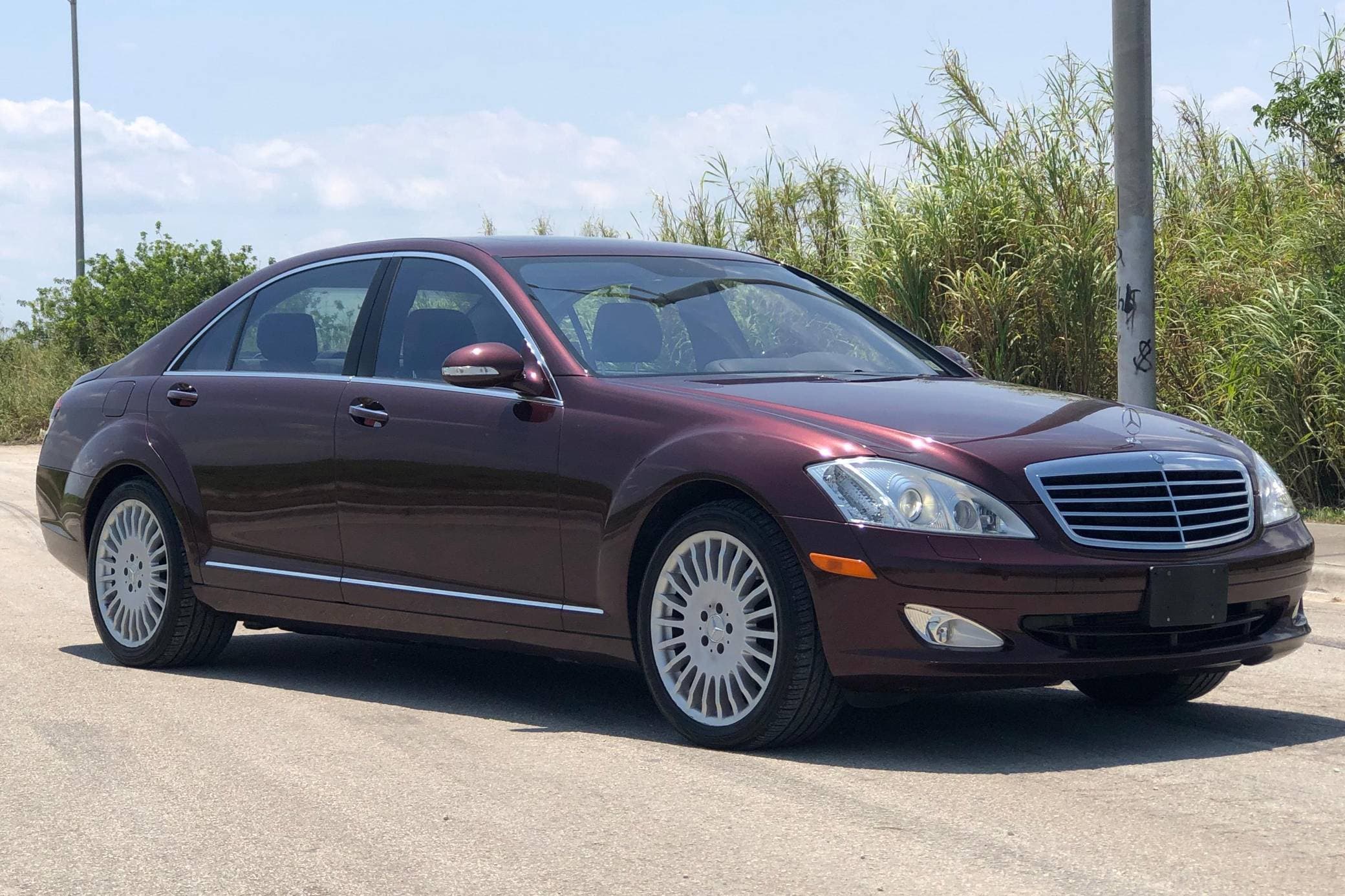 2007 Mercedes-Benz S-Class sold for $10,000