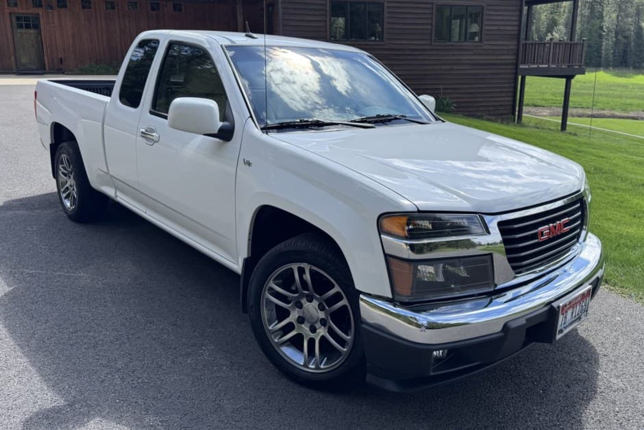 2011 GMC Canyon sold for $26,600
