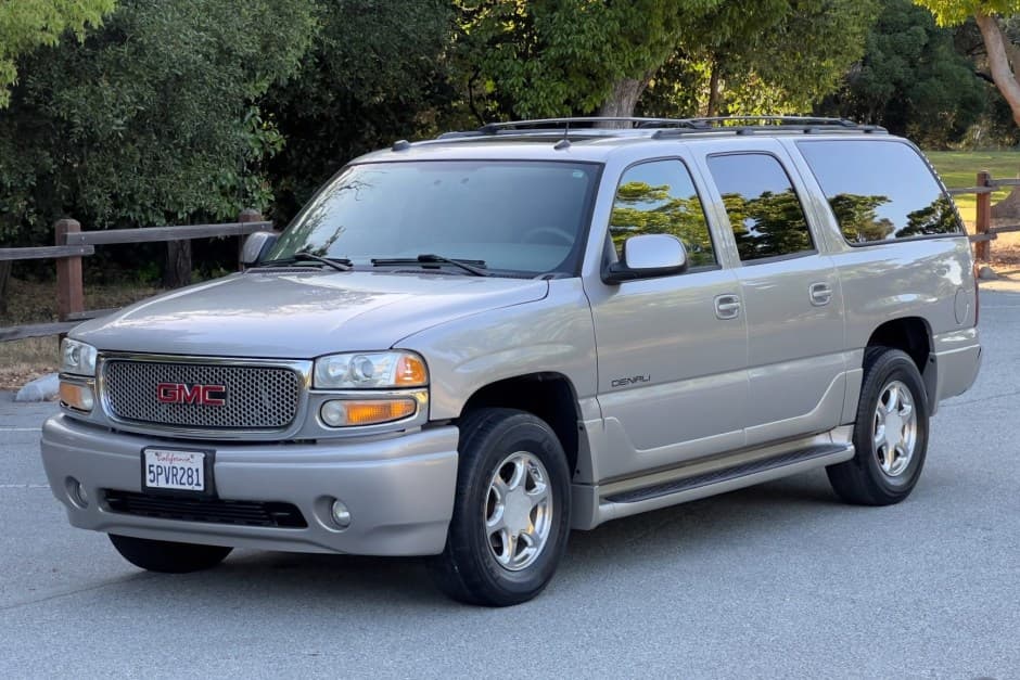2005 GMC Yukon GMT800 sold for $19,750
