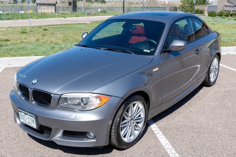 2012 BMW E82/E88 1-Series sold for $17,250