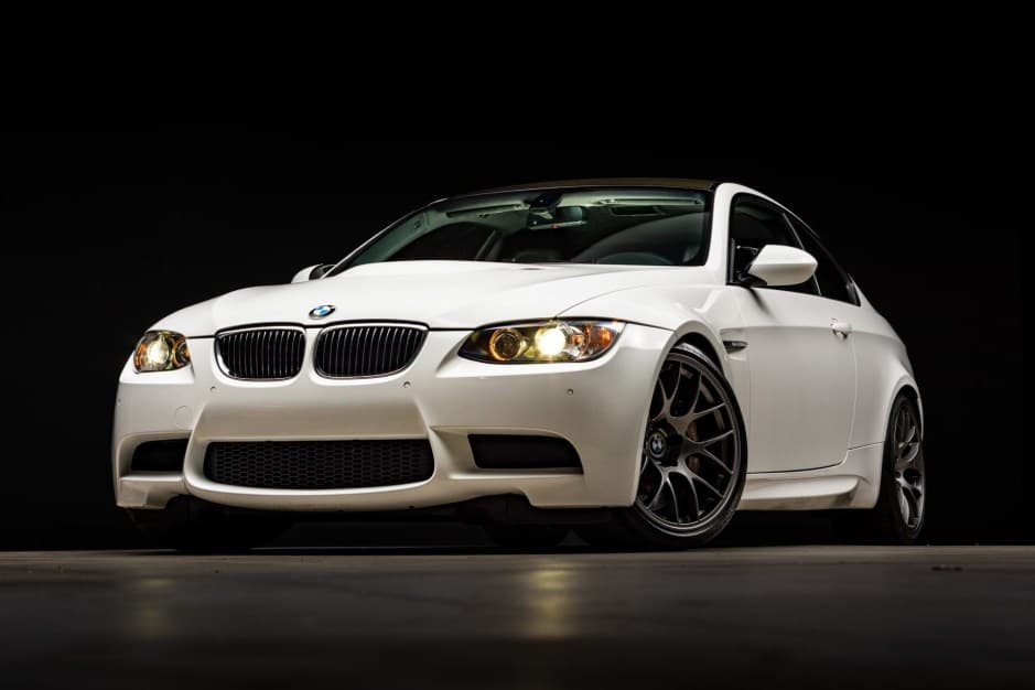 2009 BMW E90/E92/E93 M3 sold for $32,000