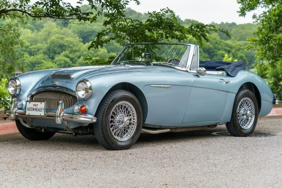 1967 Austin-Healey 3000 sold for $41,250
