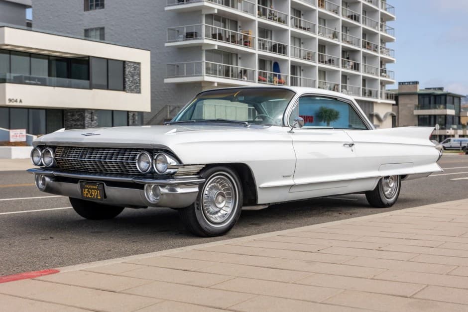 1961 Cadillac Series 62 sold for $12,750