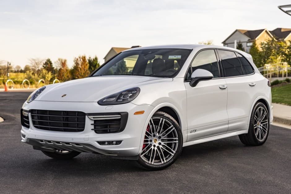 2016 Porsche 958 Cayenne (2011-2018) sold for $40,500
