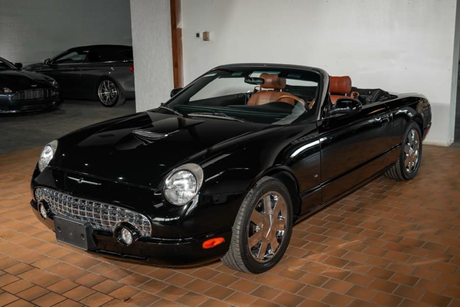2003 Ford Thunderbird (2002-2005) sold for $13,000