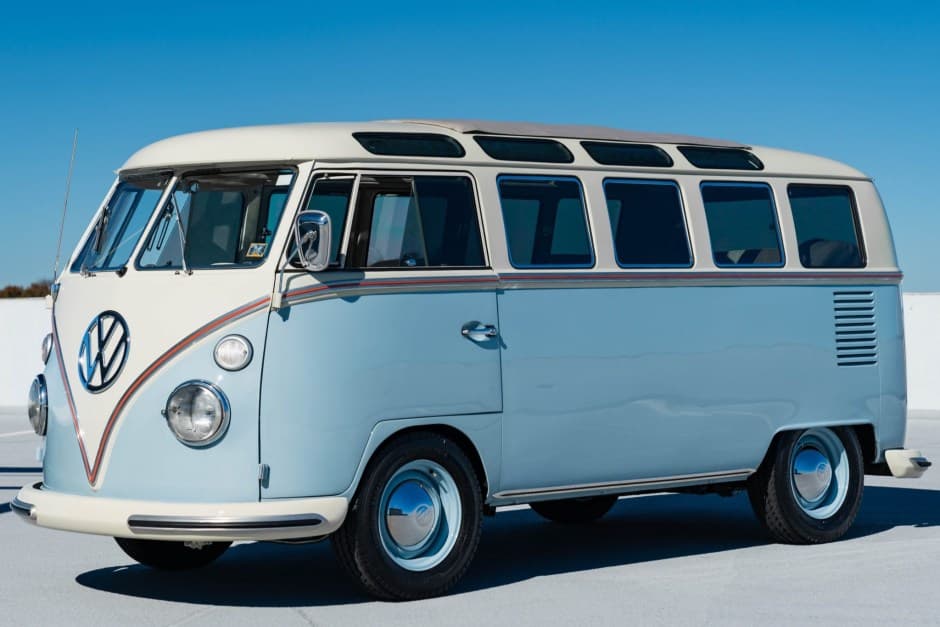 1965 Volkswagen Split-Window Bus sold for $75,000
