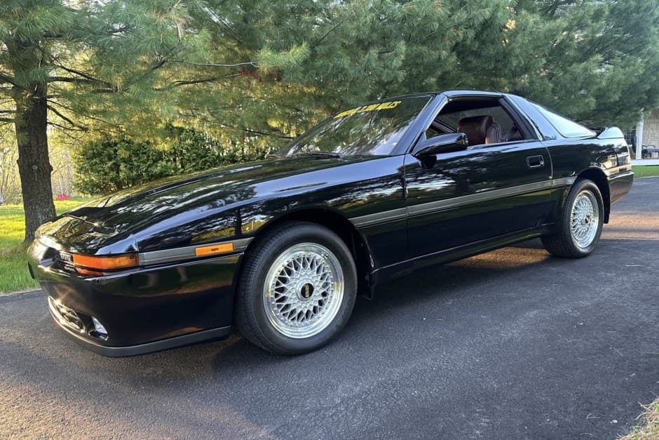 1990 Toyota Supra A70 (1986-1992) sold for $43,500