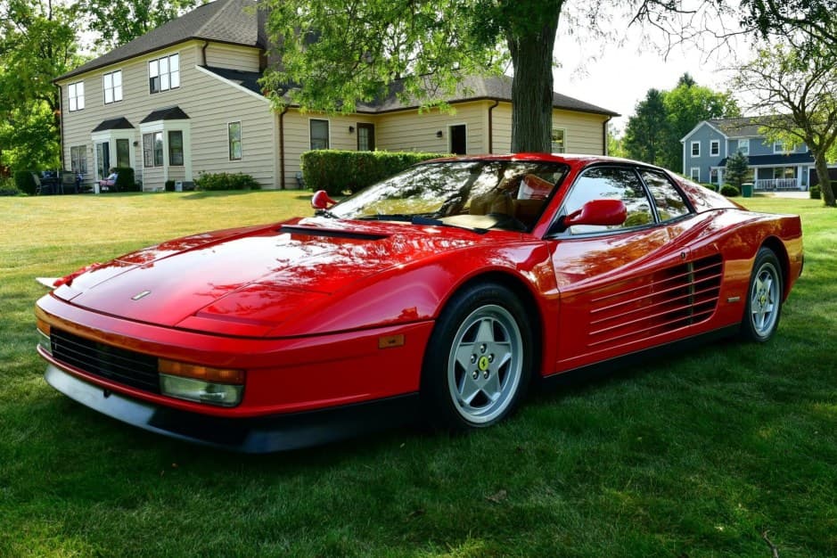 1990 Ferrari Testarossa sold for $141,000