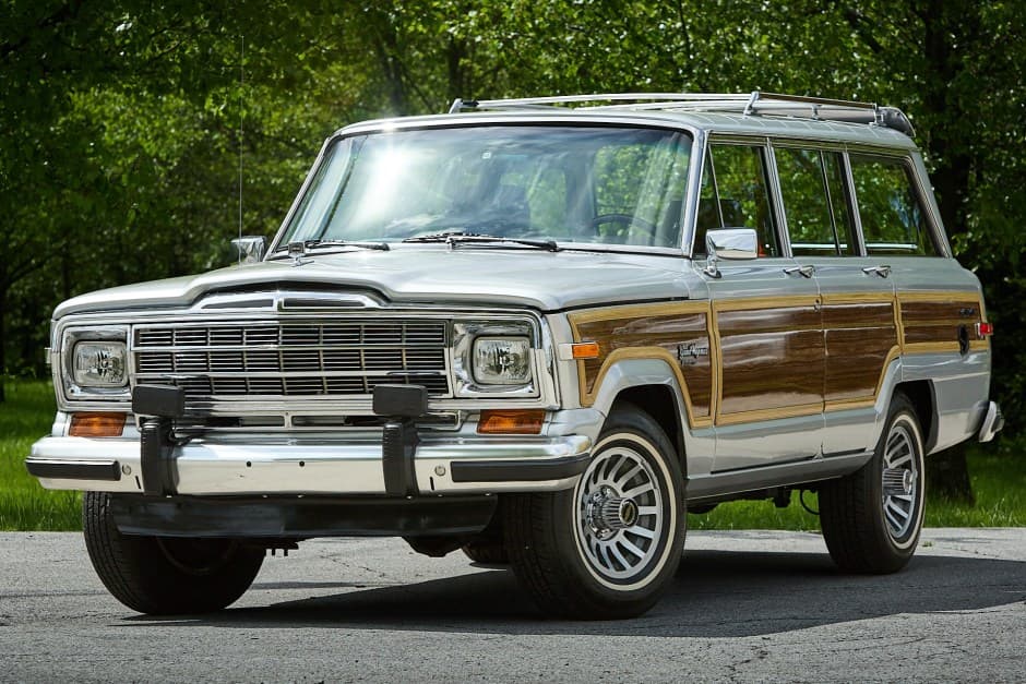 1991 Jeep SJ Grand Wagoneer sold for $64,500
