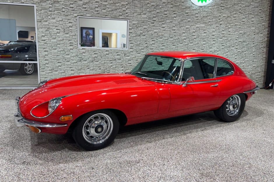 1969 Jaguar XKE Series II sold for $33,250