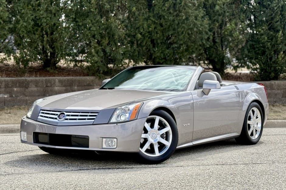 2004 Cadillac XLR sold for $20,000