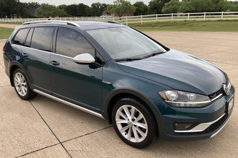 2019 Volkswagen Golf & Rabbit sold for $19,500