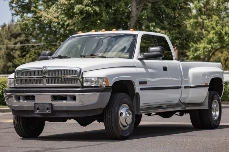 1998 Dodge Ram HD (1994-2002) sold for $23,500