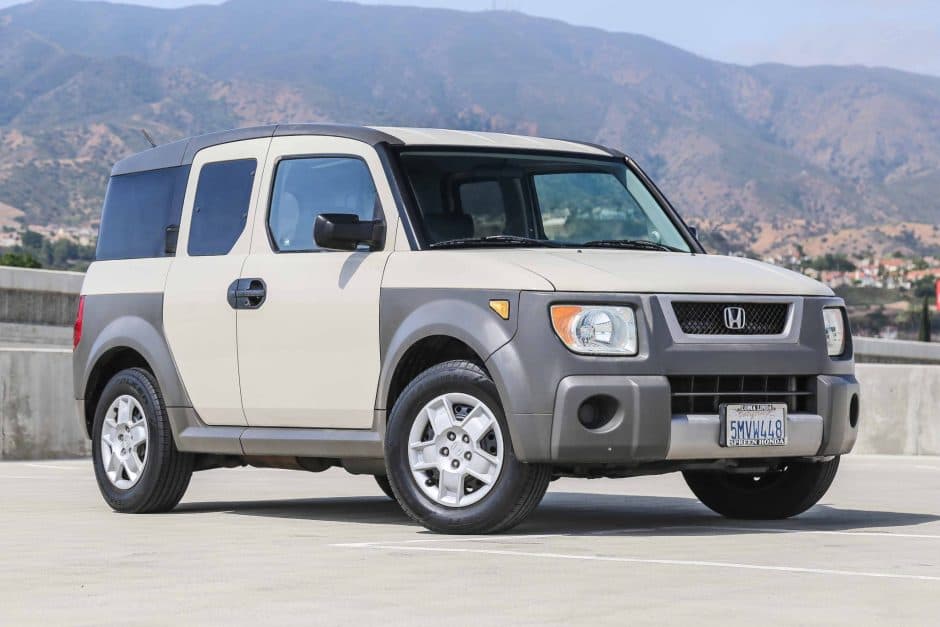 2005 Honda Element sold for $11,000