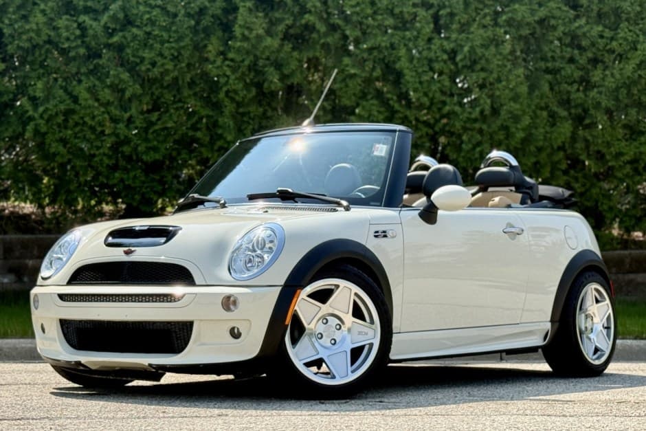 2007 Mini R52 Cooper Convertible sold for $13,250