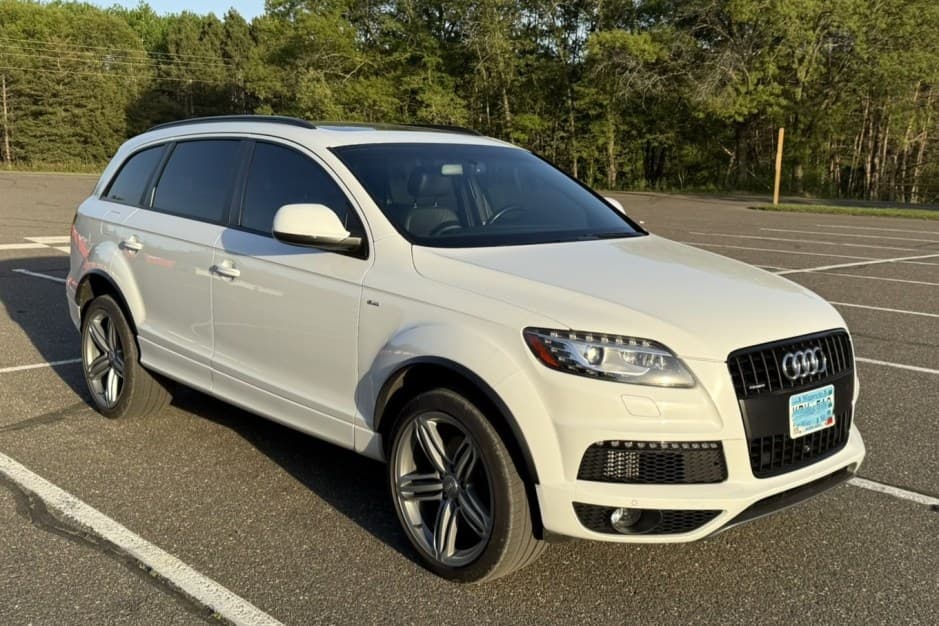 2015 Audi Q7 sold for $14,800