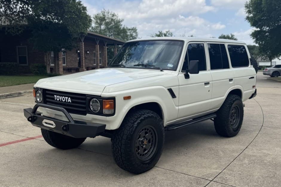 1985 Toyota Land Cruiser 60-Series sold for $32,000
