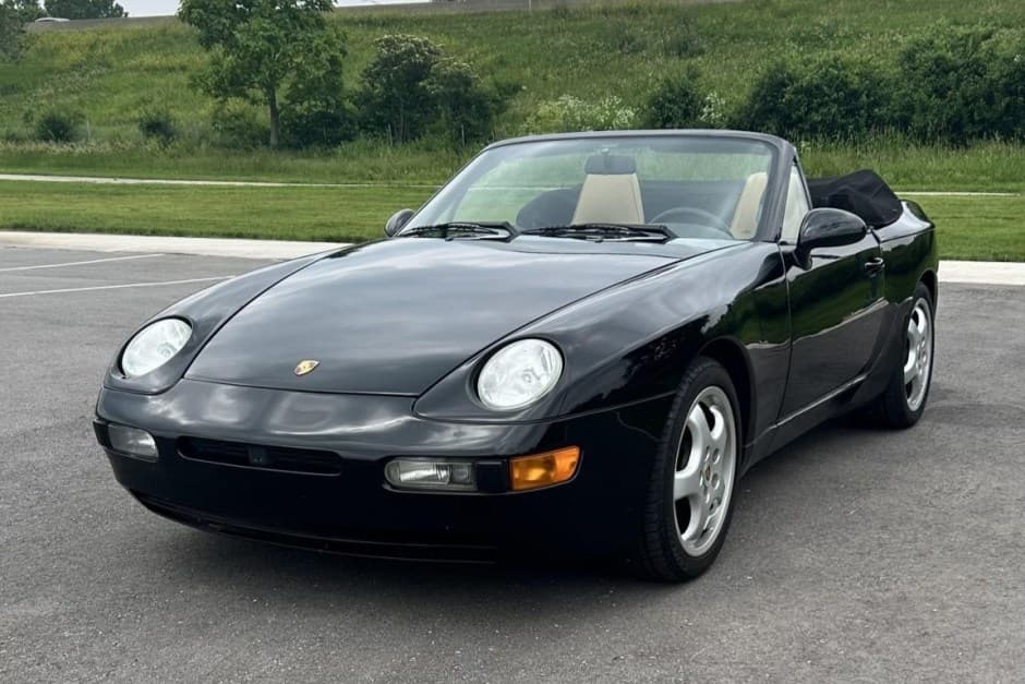 1992 Porsche 968 sold for $8,800
