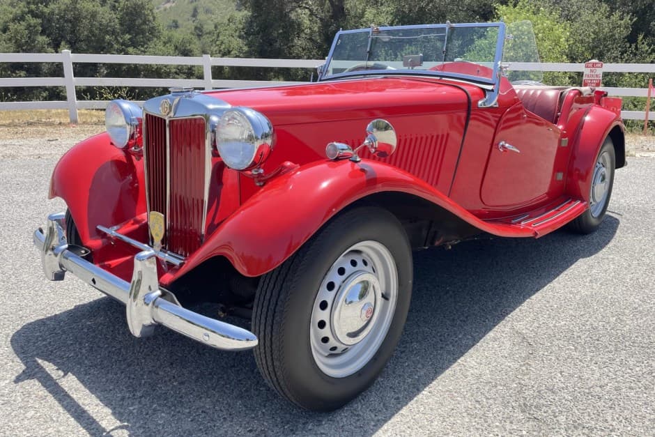 1953 MG TD sold for $15,500