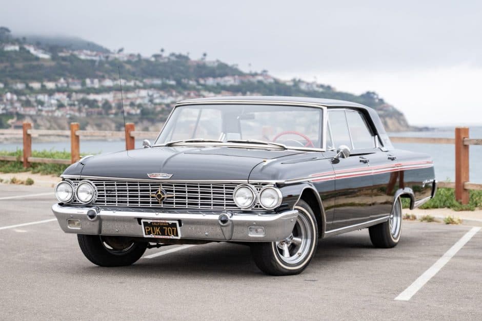 1962 Ford Galaxie sold for $7,250