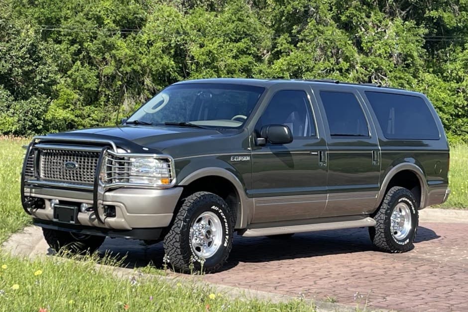 2003 Ford Excursion sold for $72,000