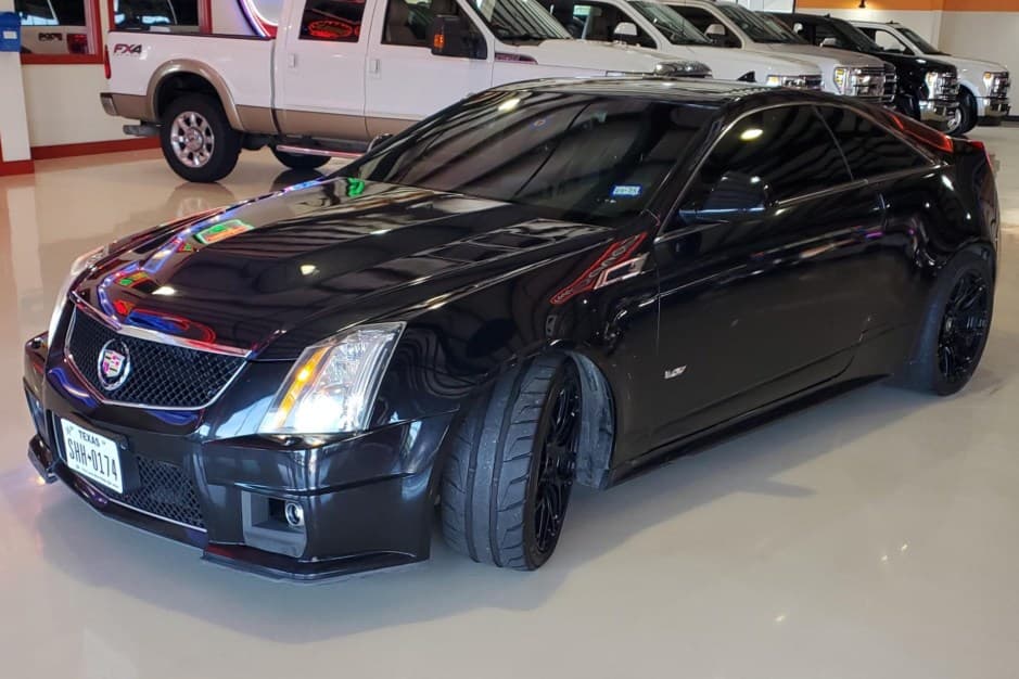 2012 Cadillac CTS & CTS-V sold for $28,000