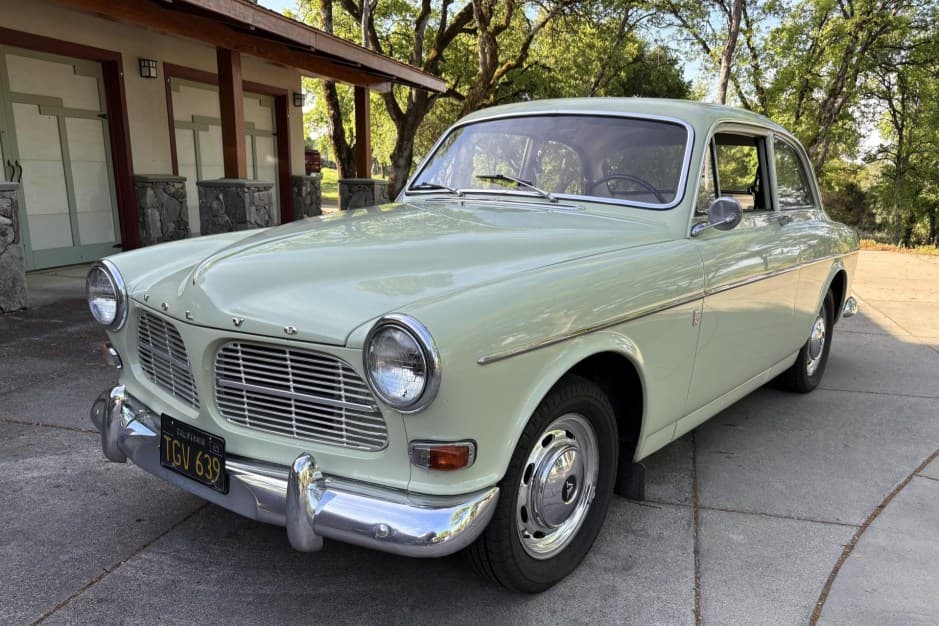 1966 Volvo Amazon sold for $14,000