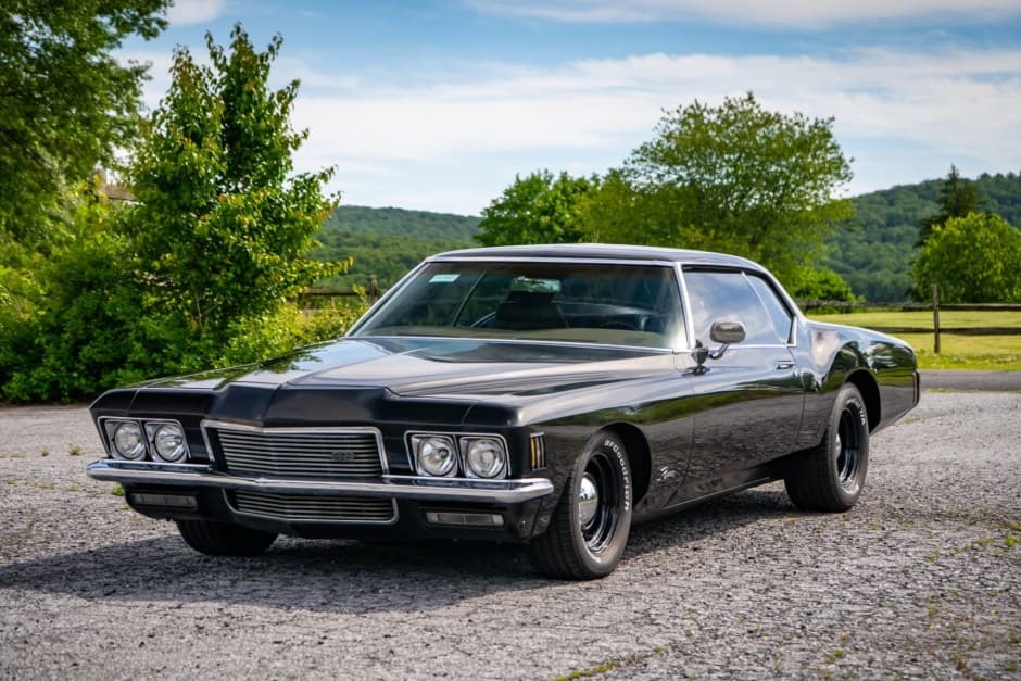 1971 Buick Riviera sold for $22,000