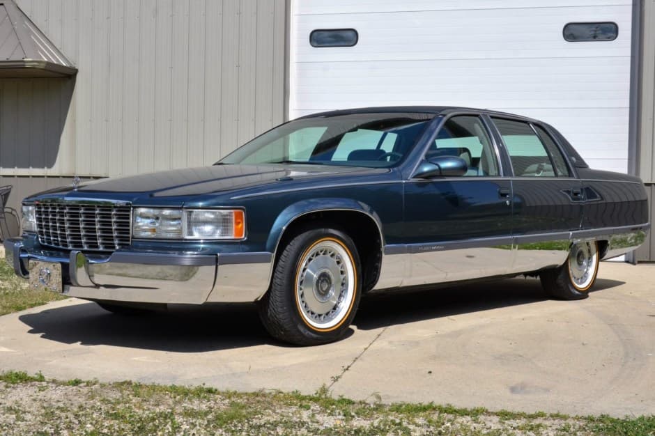 1996 Cadillac Fleetwood 1985-1996 sold for $21,250