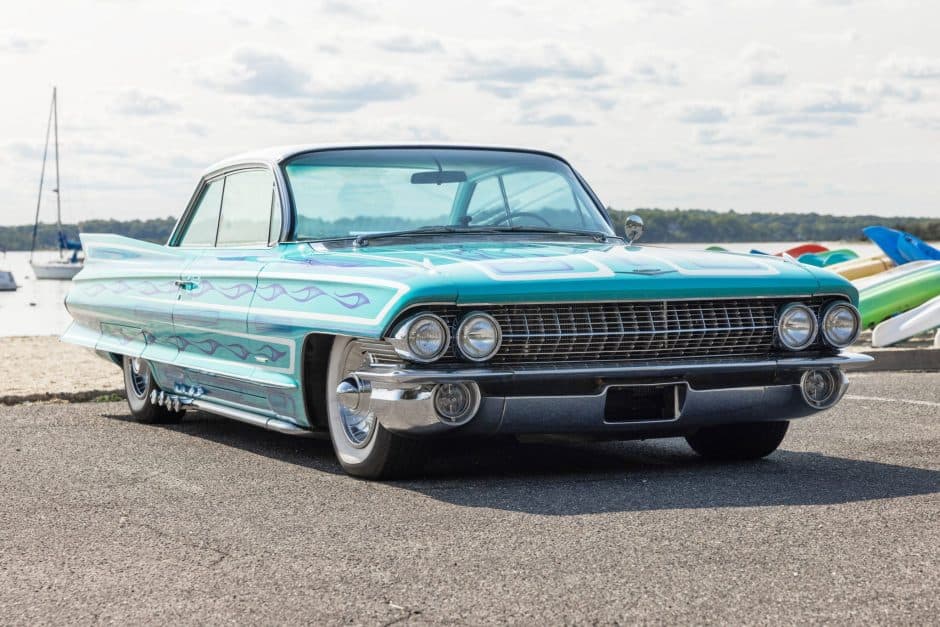 1961 Cadillac Series 62 sold for $14,062