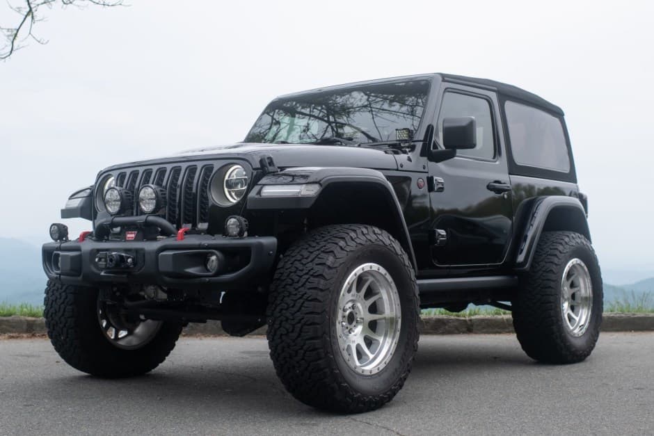 2019 Jeep Wrangler JL (2018+) sold for $48,084