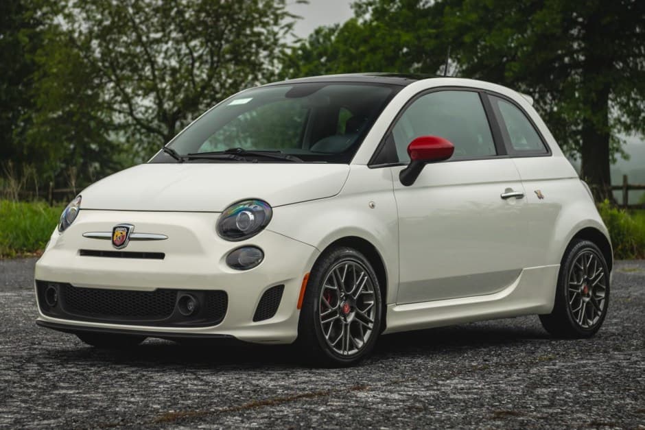 2015 Fiat 500 (2012-2019) sold for $18,750