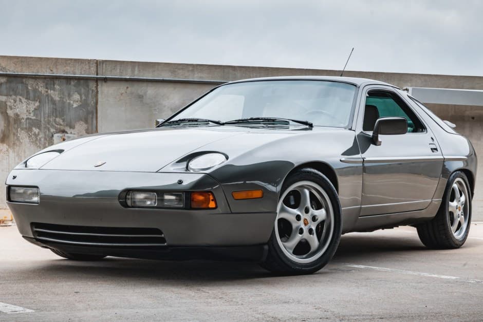 1987 Porsche 928 sold for $30,500
