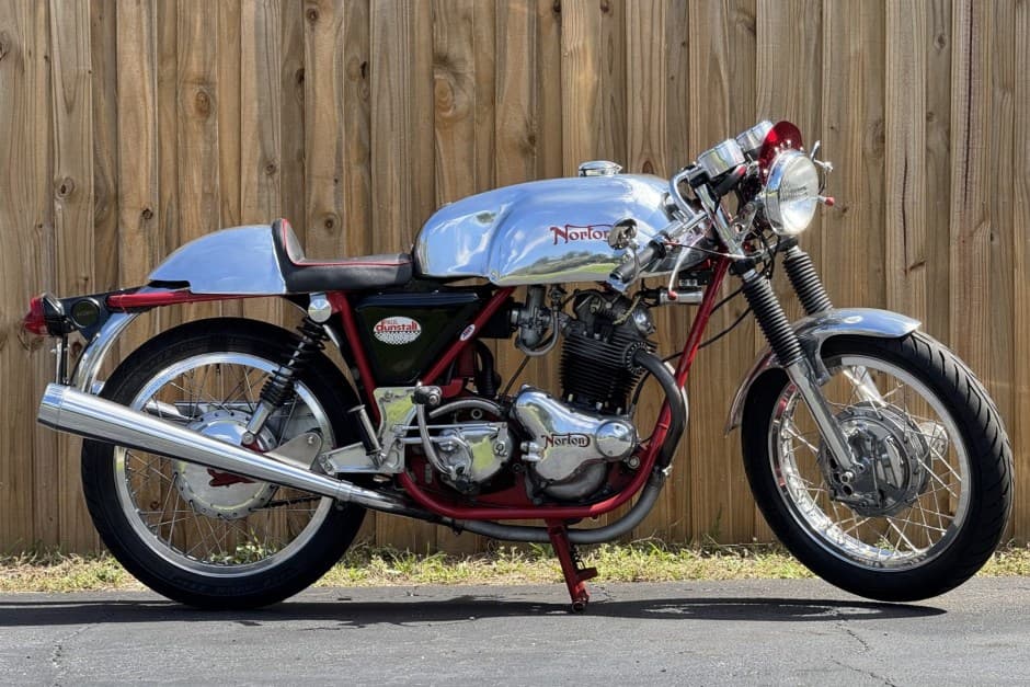 1971 Norton Commando sold for $5,300