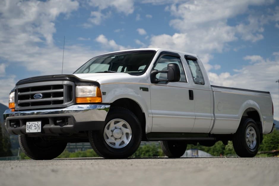 1999 Ford Super Duty 1999-2007 sold for $17,777