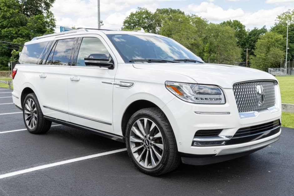2021 Lincoln Navigator sold for $34,000