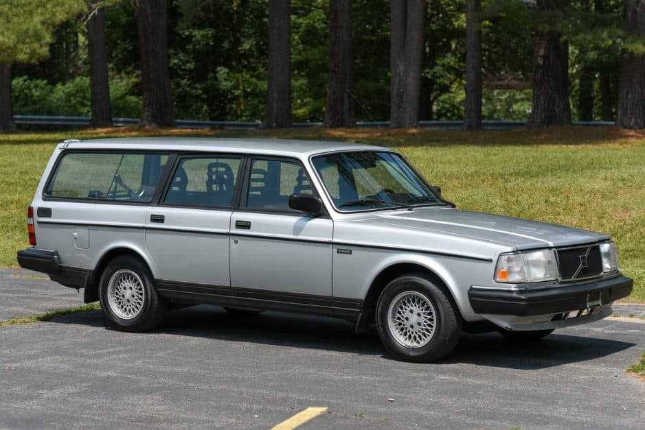 1989 Volvo 240 sold for $11,250