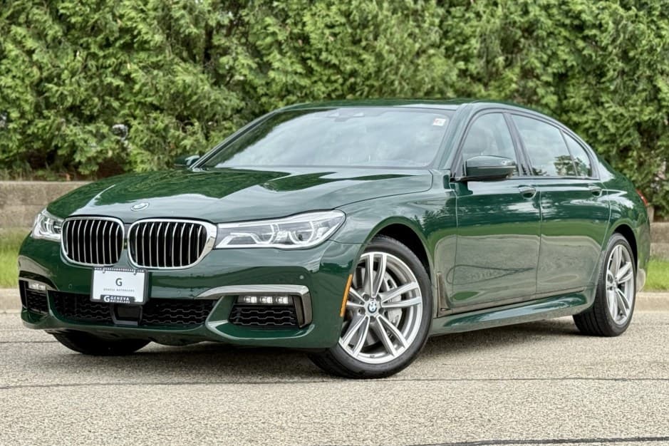 2019 BMW G11/G12 7-Series sold for $40,000
