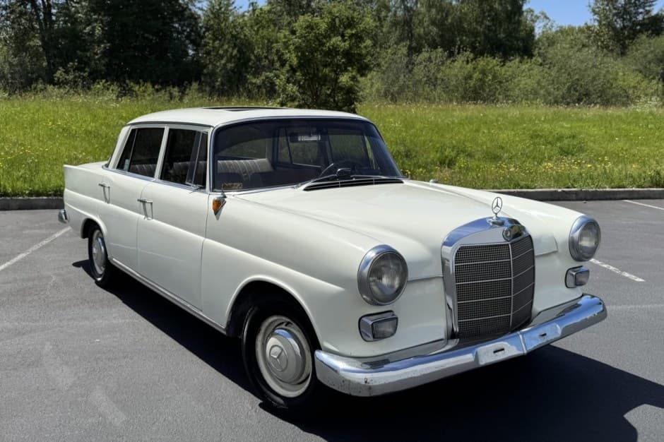 1965 Mercedes-Benz W110 sold for $4,000