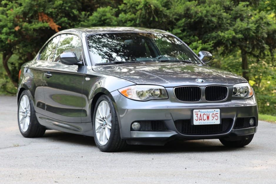 2013 BMW E82/E88 1-Series sold for $17,000