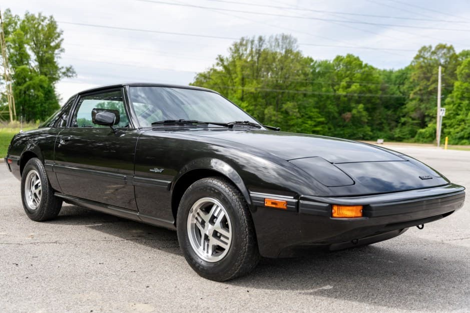 1983 Mazda RX-7 FB sold for $14,000