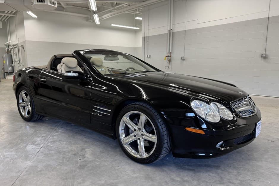 2004 Mercedes-Benz R230 SL sold for $15,500
