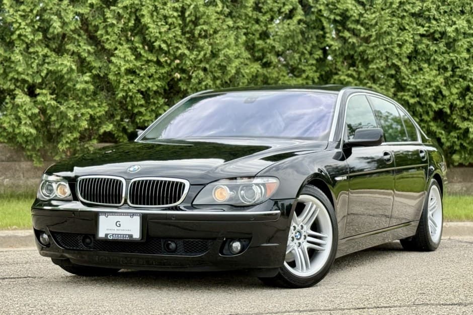 2007 BMW E65/E66 7-Series sold for $12,750