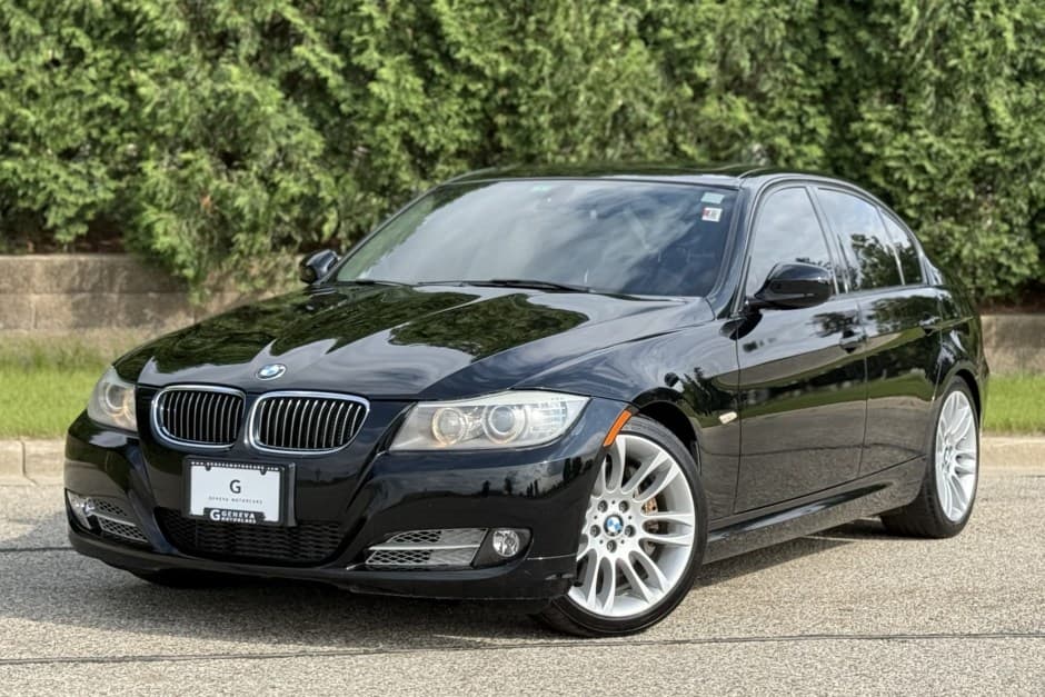 2011 BMW E90 3-Series Sedan sold for $17,750
