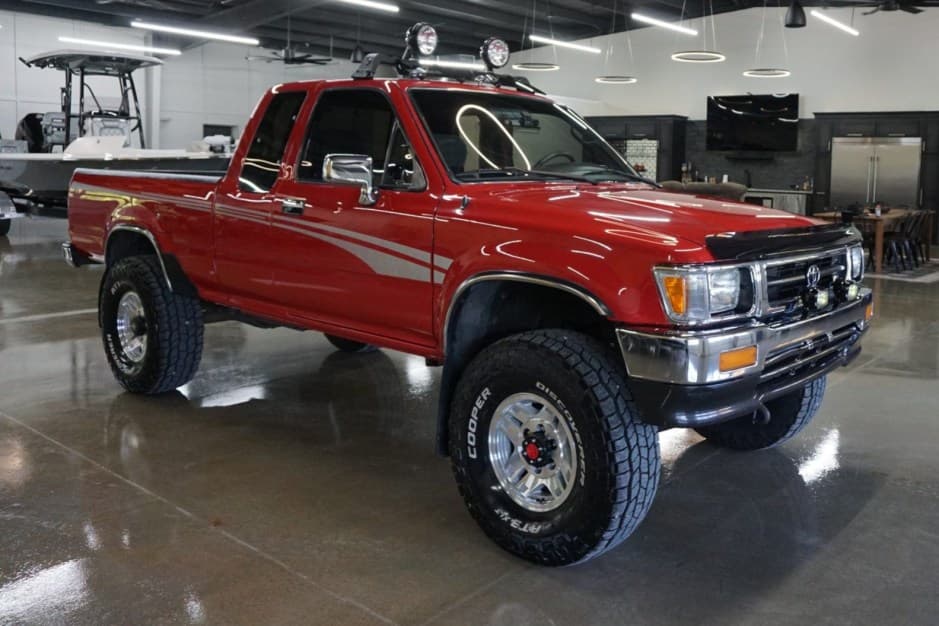 1994 Toyota Pickup (N80/90/100/110 1989-1997) sold for $27,500