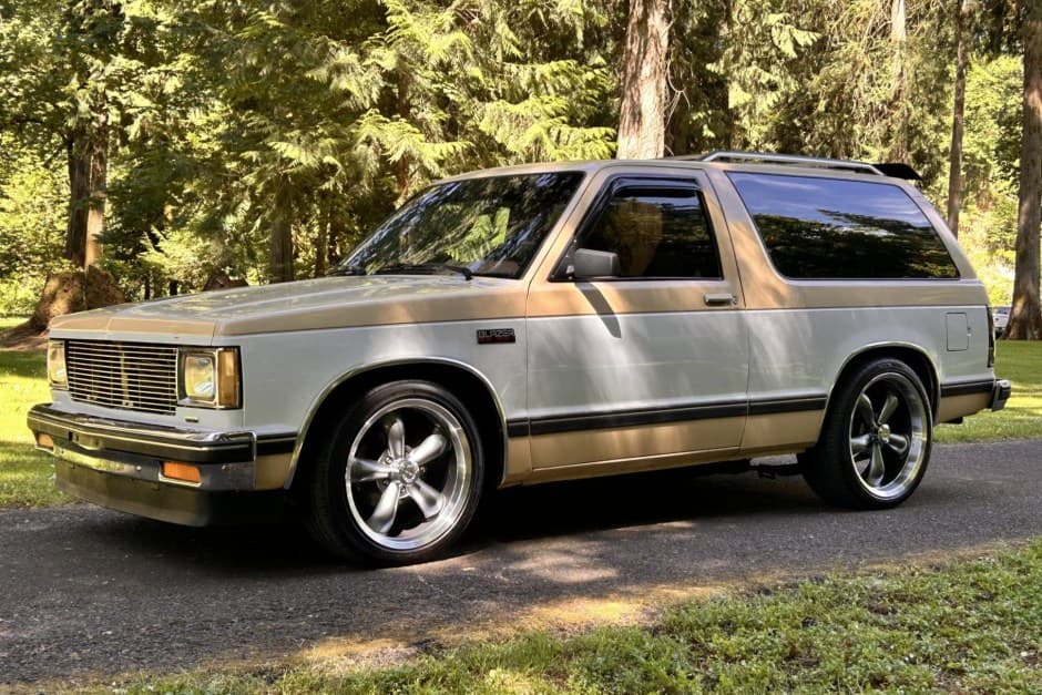 1985 Chevrolet S-10 Blazer 1982-1994 sold for $14,084