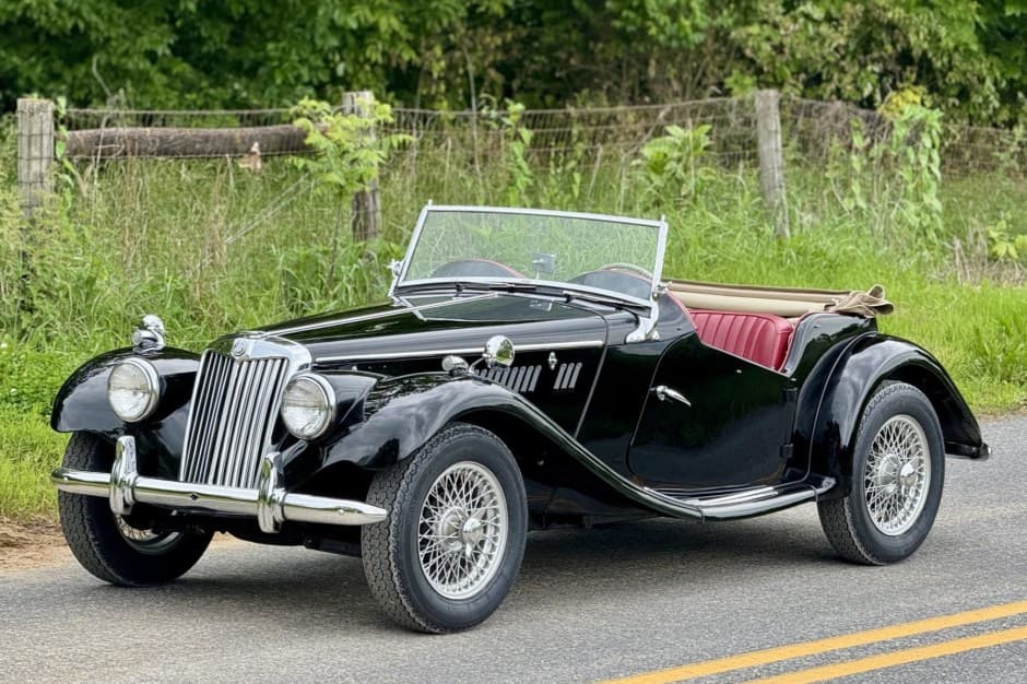 1954 MG TF sold for $21,000
