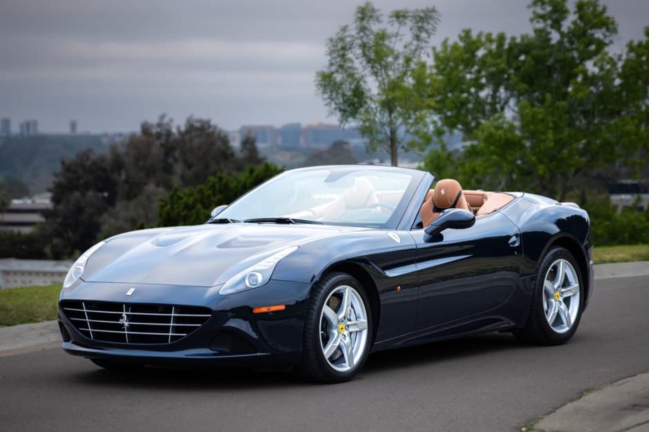 2016 Ferrari California sold for $149,500