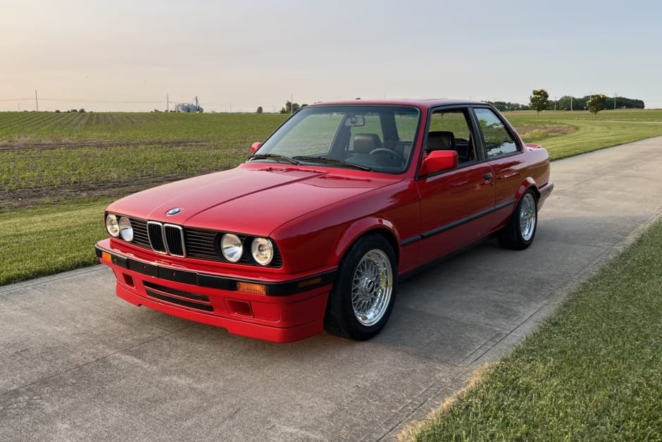 1991 BMW E30 3-Series Coupe sold for $31,000