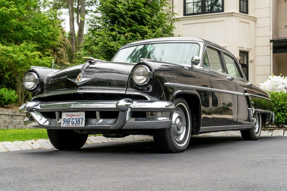 1954 Lincoln Capri sold for $2,500